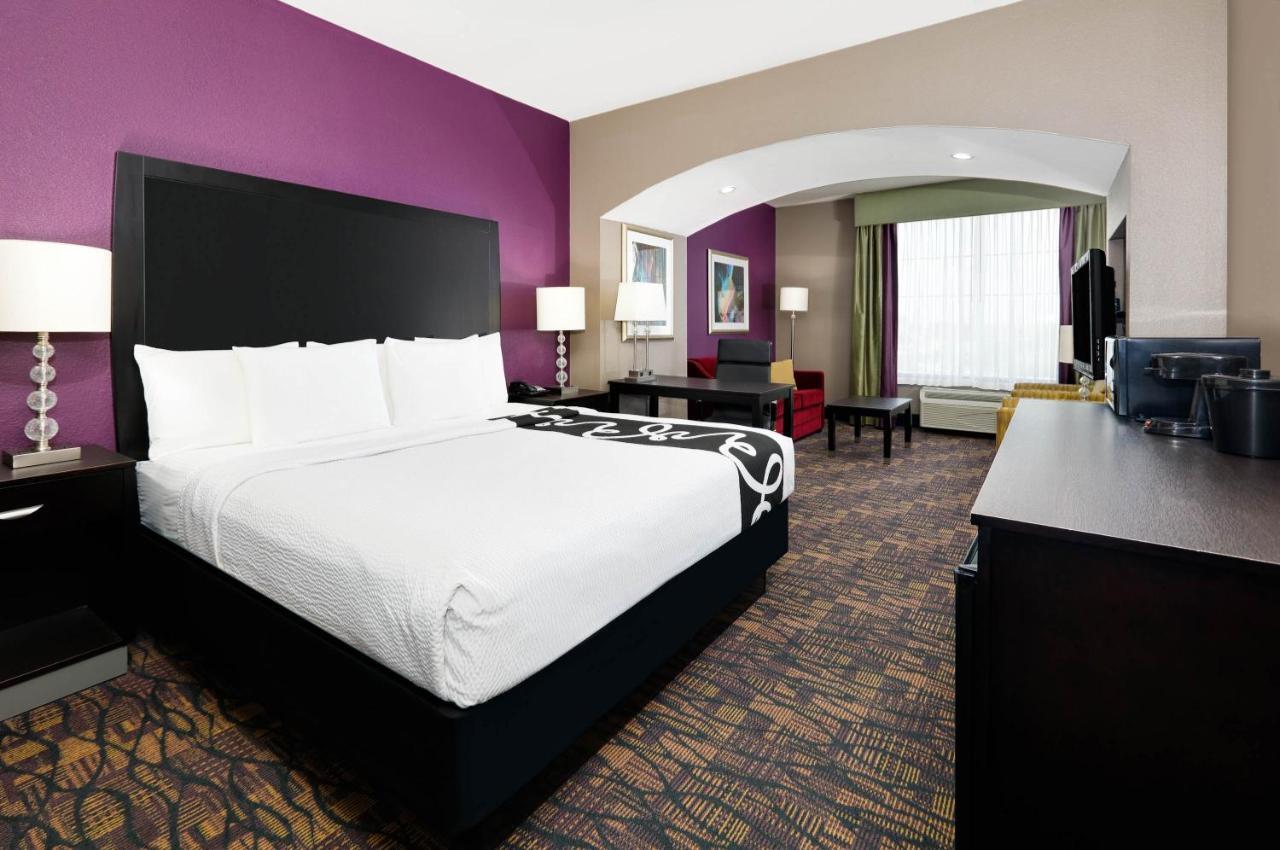 Hotel La Quinta By Wyndham Jourdanton - Pleasanton Extérieur photo