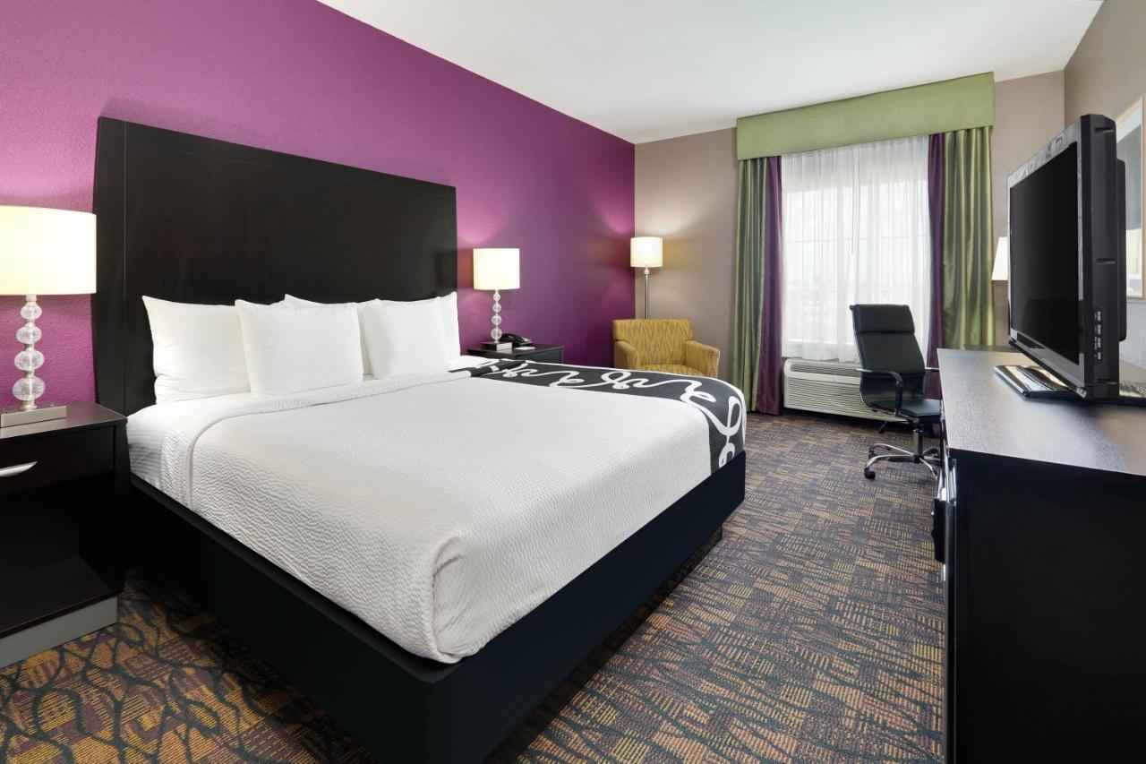 Hotel La Quinta By Wyndham Jourdanton - Pleasanton Extérieur photo
